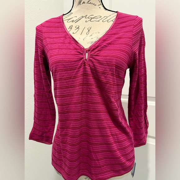 Vintage NWT IZOD Women's V-Neck Cut-Out Striped 3/4 Split Sleeve Top - Picture 1 of 11